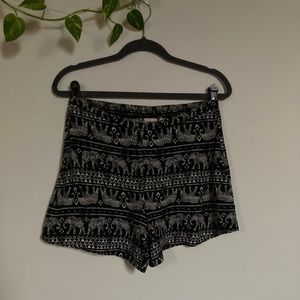Mudd shorts - pull-on elephant print